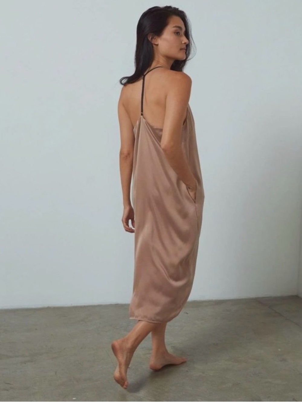 LUNYA Washable Silk Slip Dress in Otium Tan/Immersed Black size small EUC